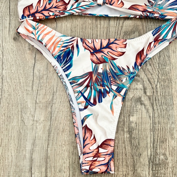Boohoo front knot floral bikini set size 6 - Picture 3 of 8